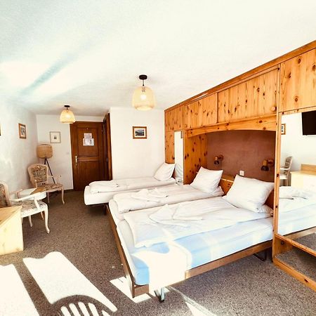 Hotel Old Jnn Klosters Exteriör bild