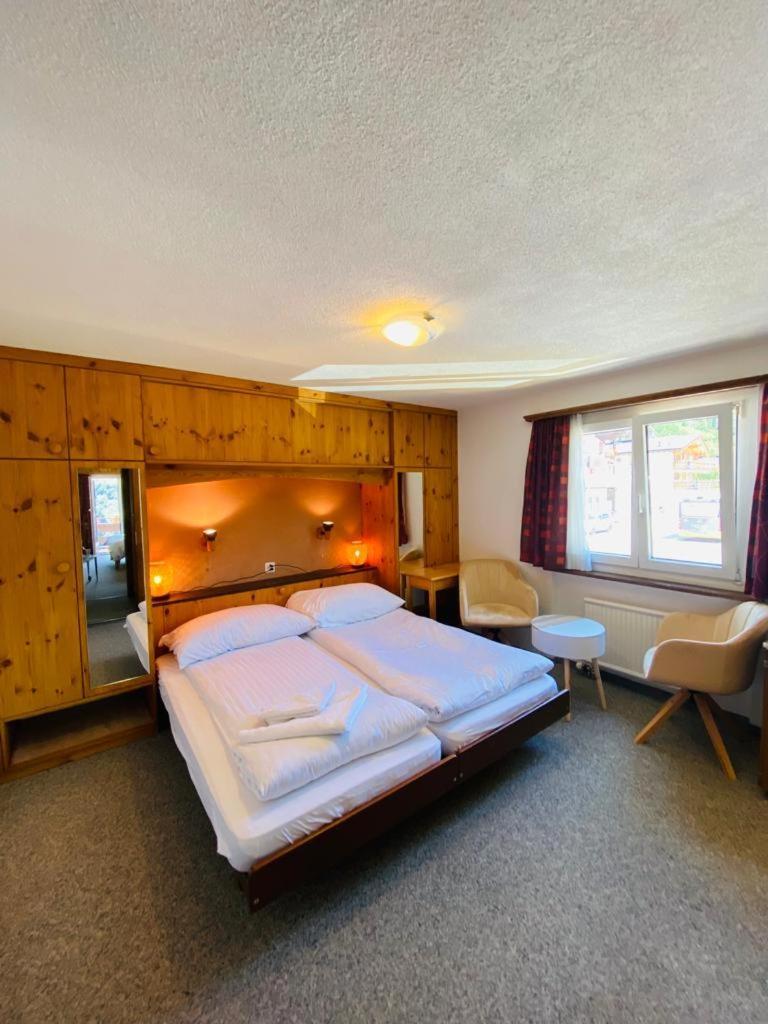 Hotel Old Jnn Klosters Exteriör bild